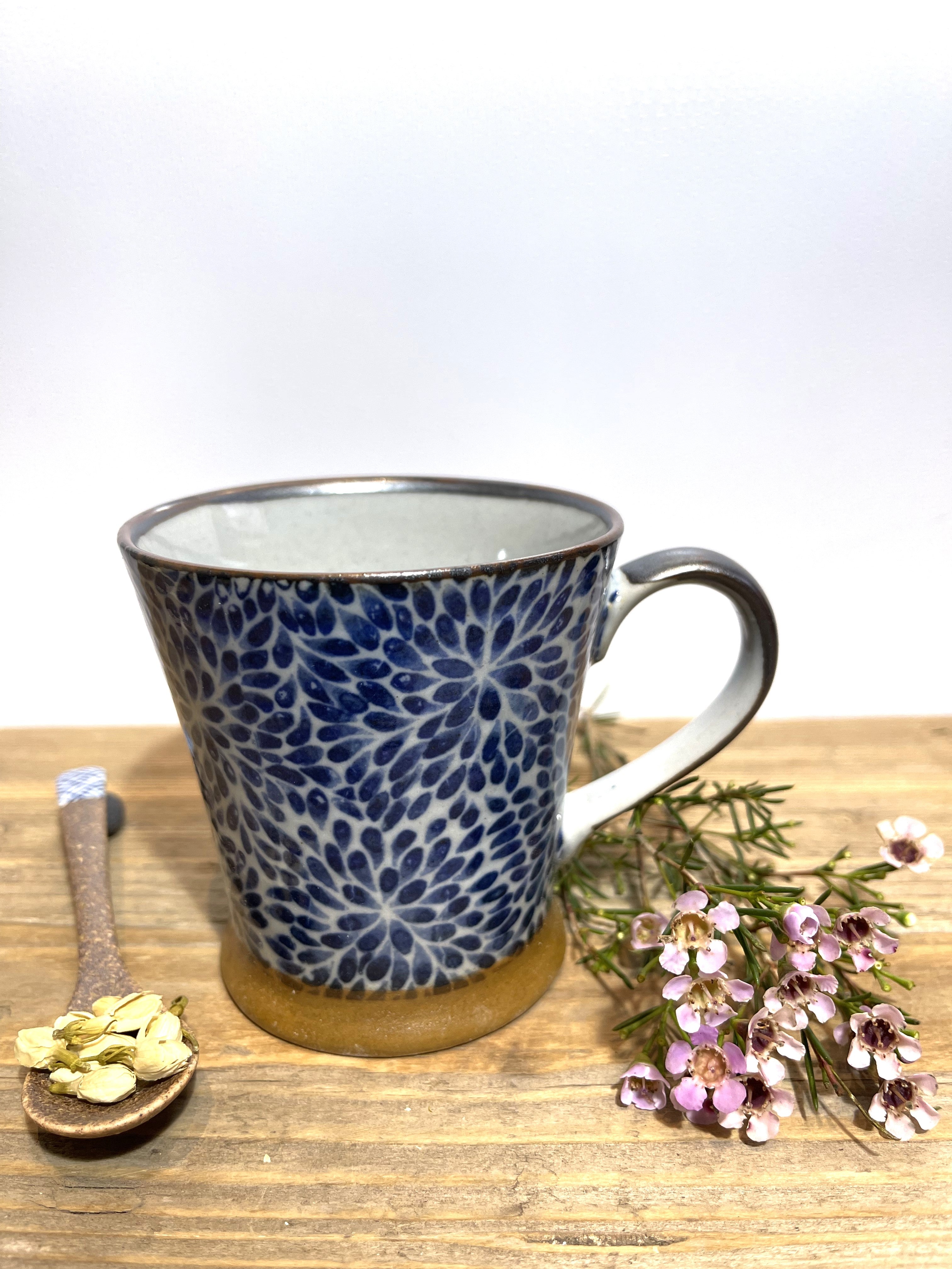 Chrysanthemum mug